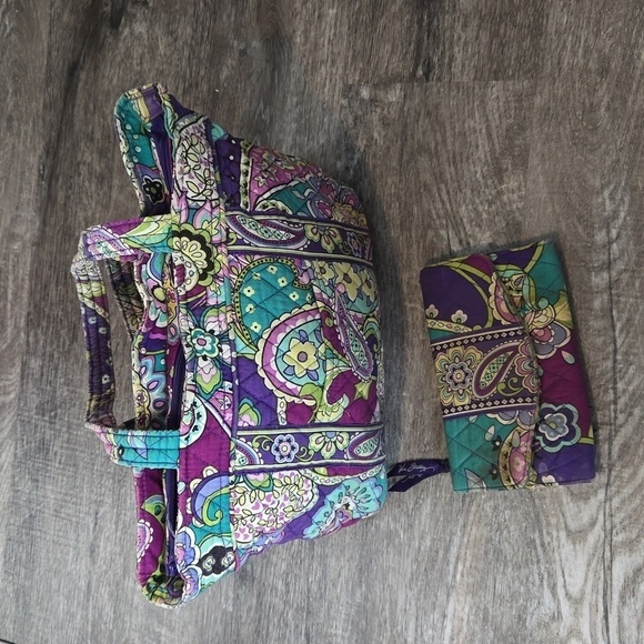 VERA BRADLEY TOTE & WALLET - Picture 2 of 11